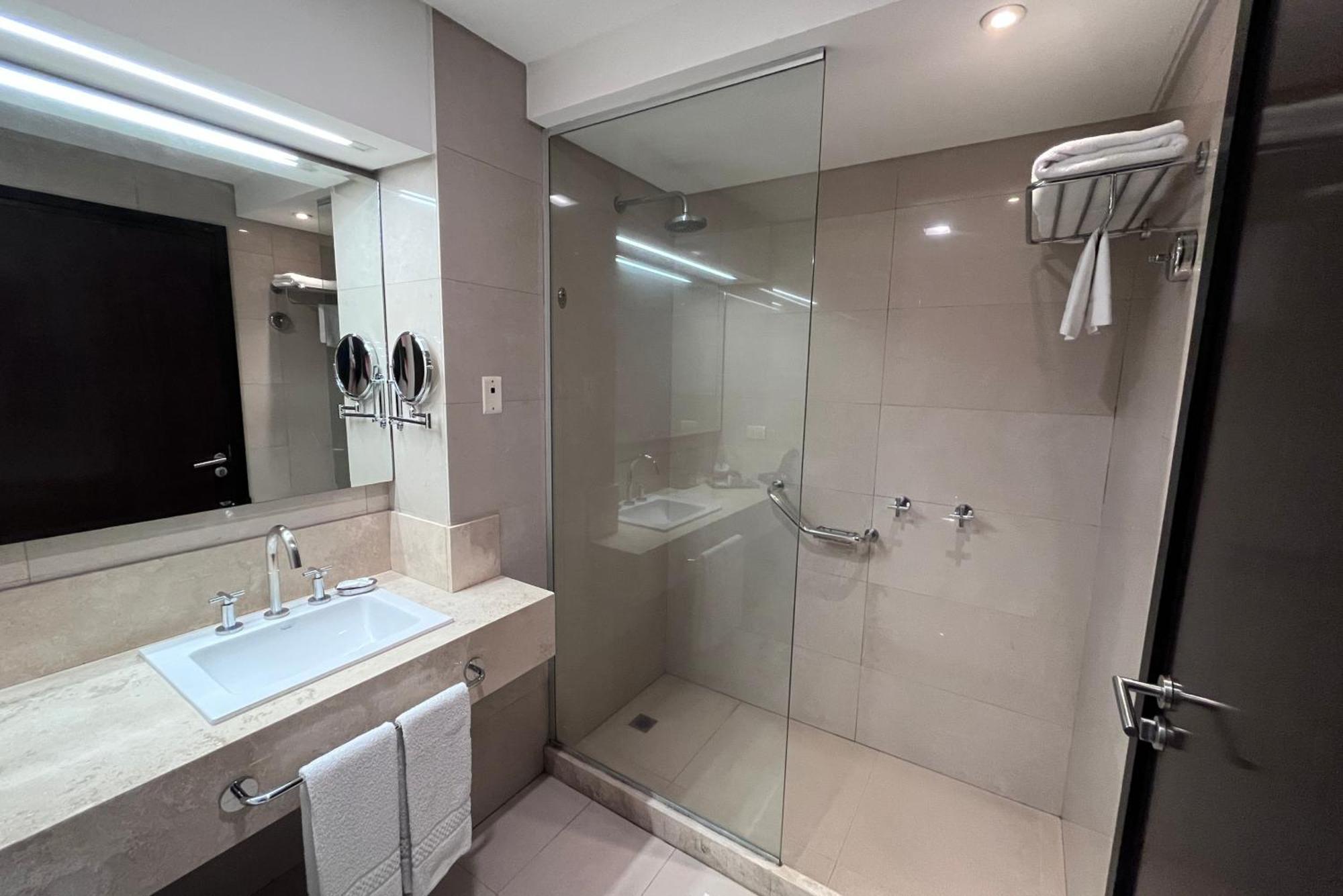Sheraton Tucuman Hotel San Miguel de Tucumán Buitenkant foto