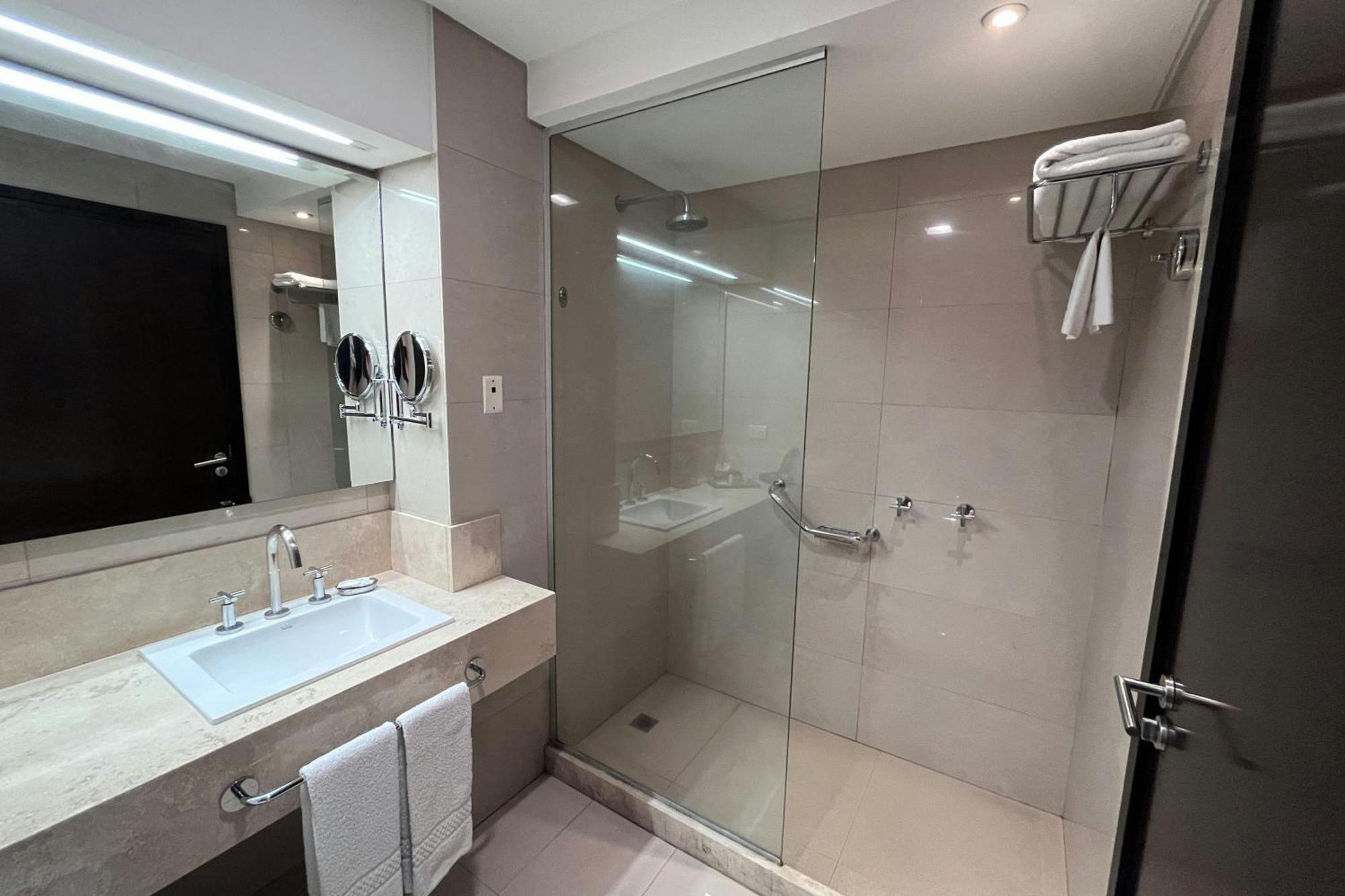 Sheraton Tucuman Hotel San Miguel de Tucumán Buitenkant foto